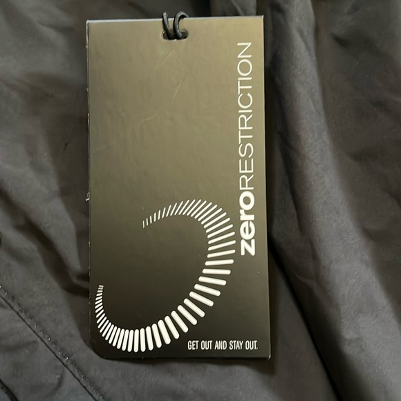 Zero Restriction Liv Rain Pant - Picture 5 of 7